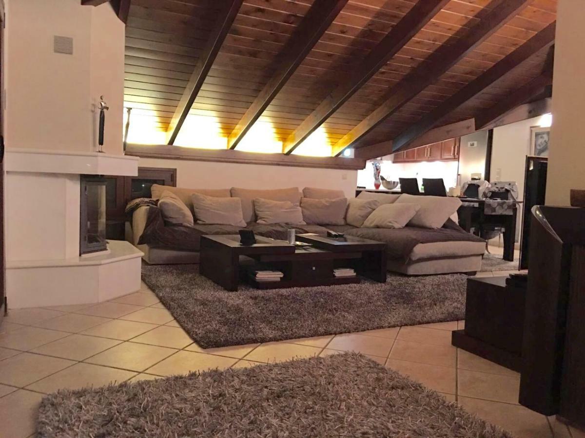 The Loft Apartman Híosz Kültér fotó